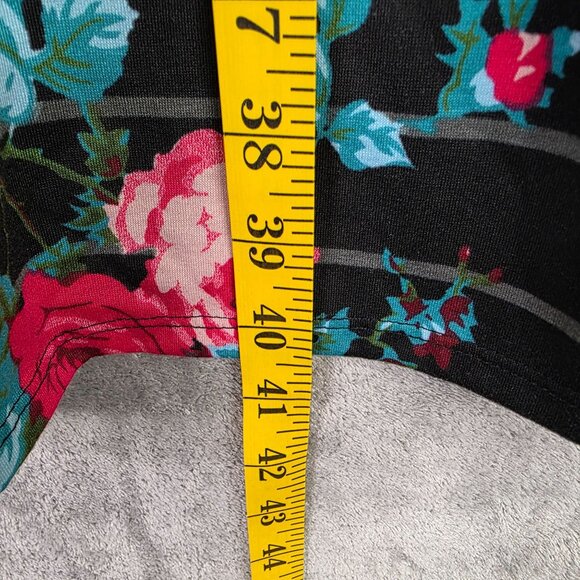 Womens LuLaRoe Black Red Green Floral Striped Dress Short Sleeve Belted Size 2XL - Picture 7 of 8